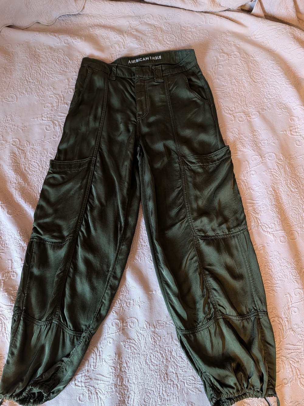 American Eagle Outfitters Olive Green Cargo Baggy Jogger Pants